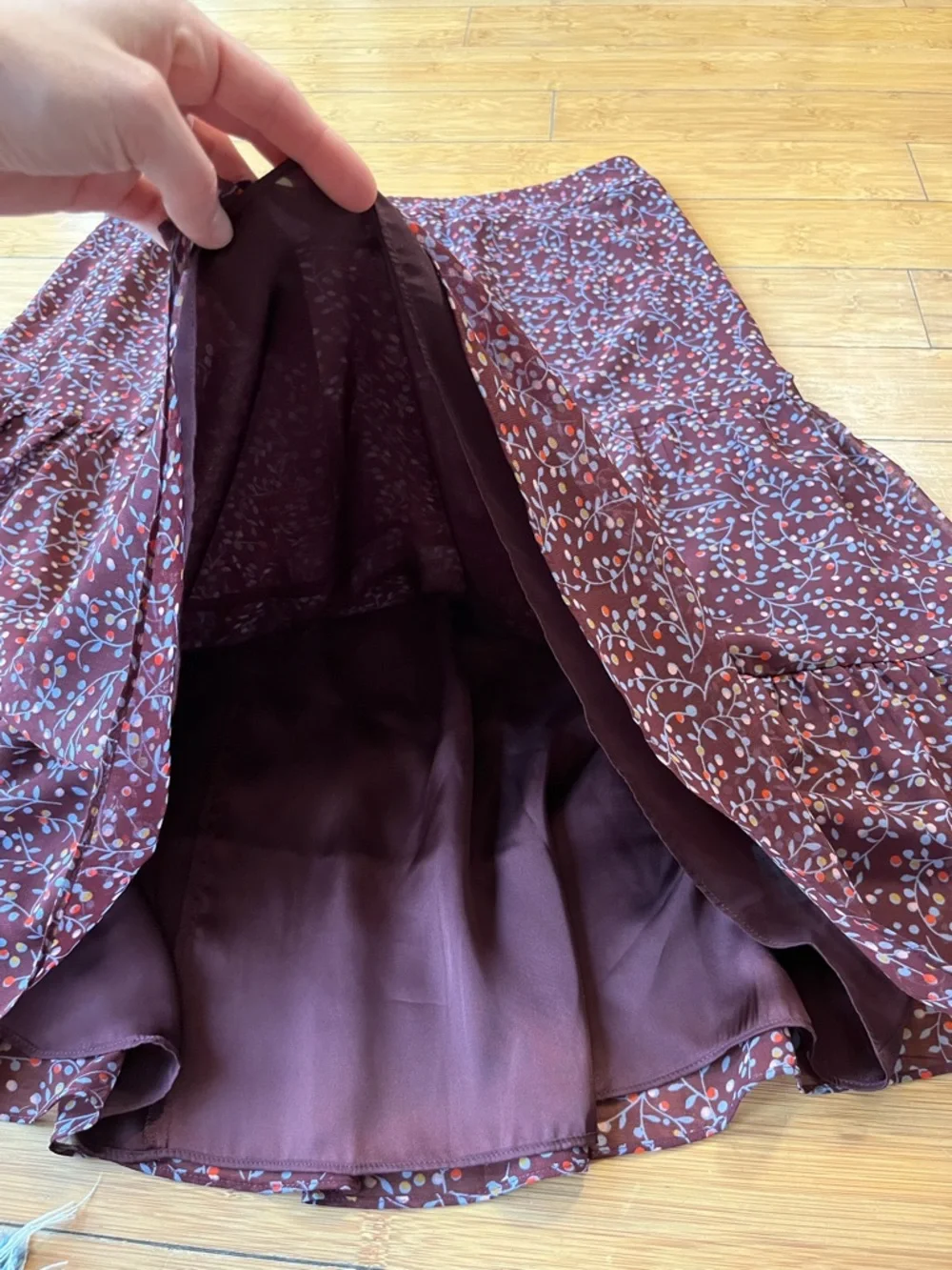 Boden Burgundy Midi Skirt with Light Blue Floral Vine Print SZ 10